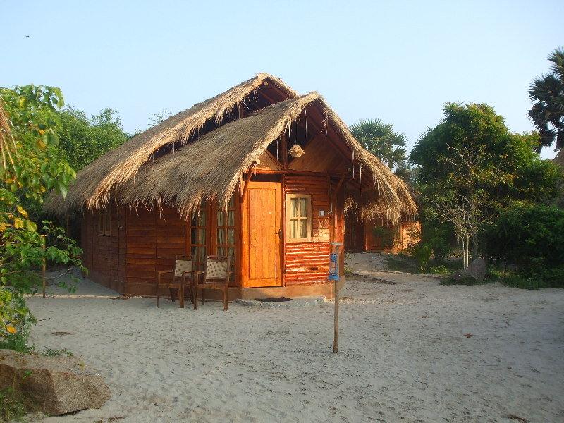 Kirinda Beach Resort, Yala Exteriér fotografie