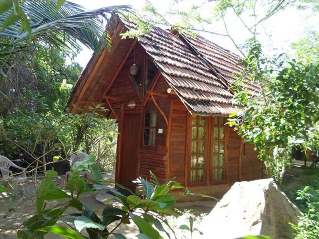 Kirinda Beach Resort, Yala Exteriér fotografie