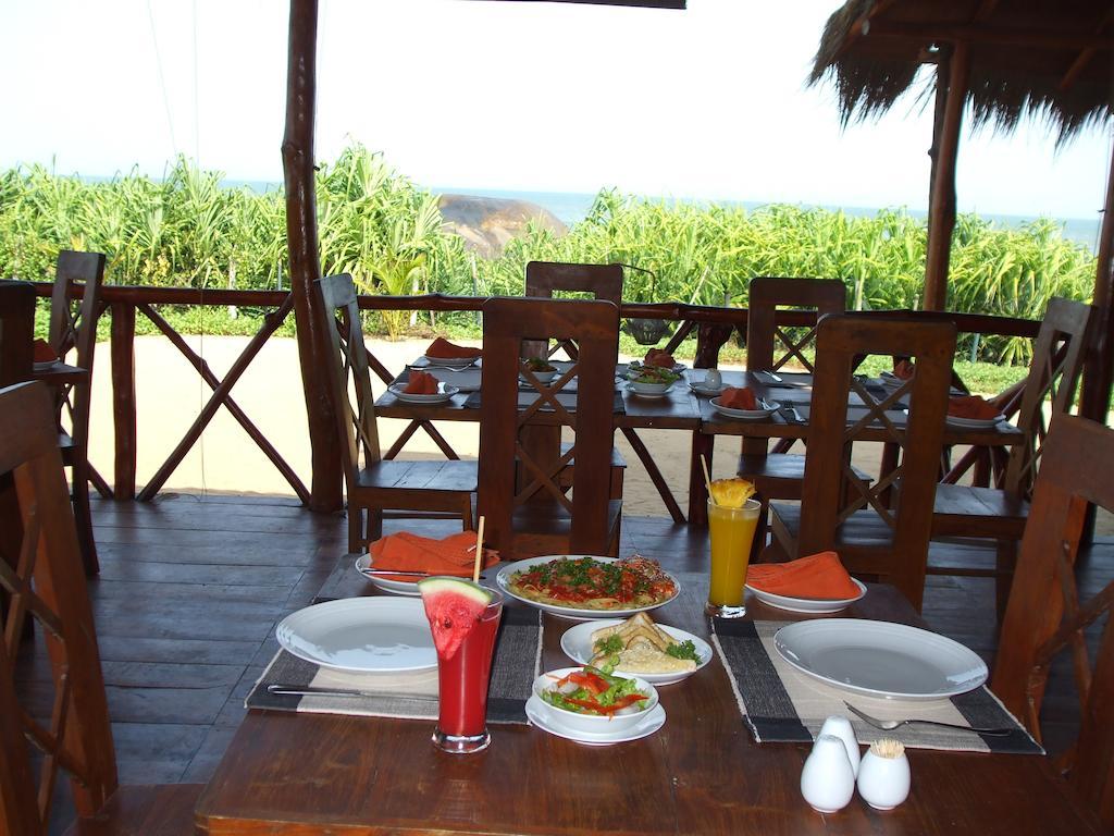 Kirinda Beach Resort, Yala Exteriér fotografie